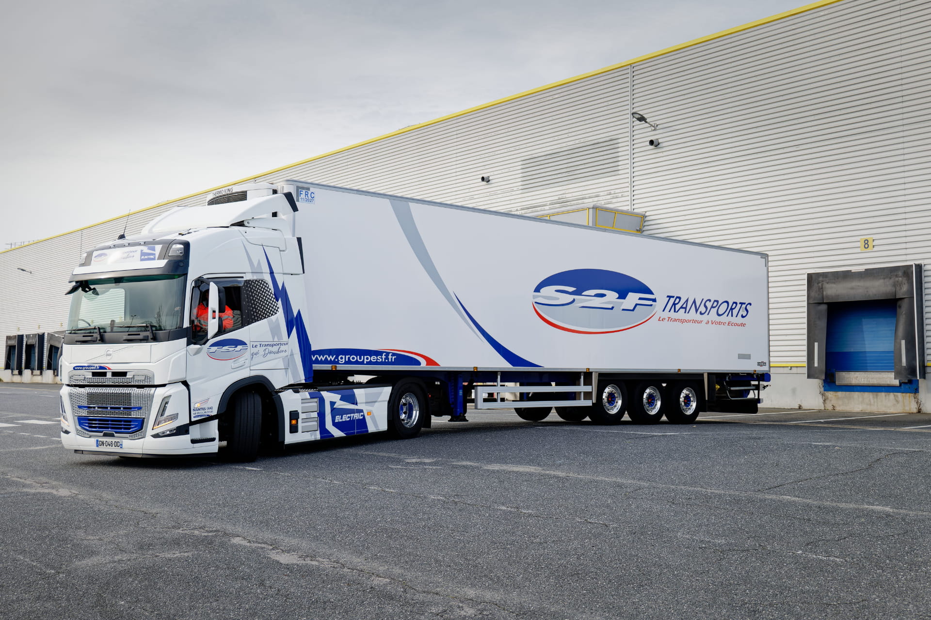 slider-groupe-sf-camion